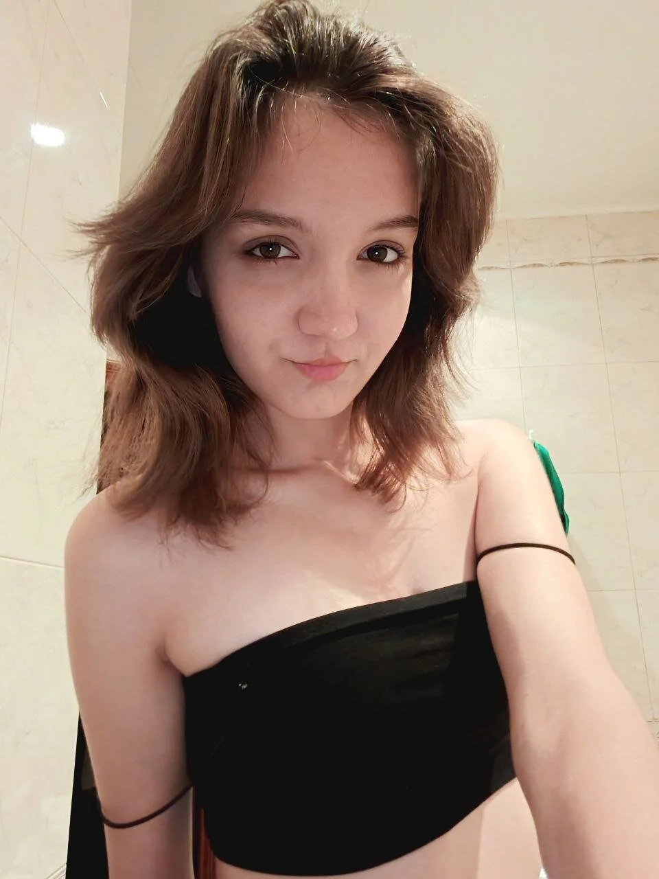 XXX Porn Photo of Nude DebiHenks 5