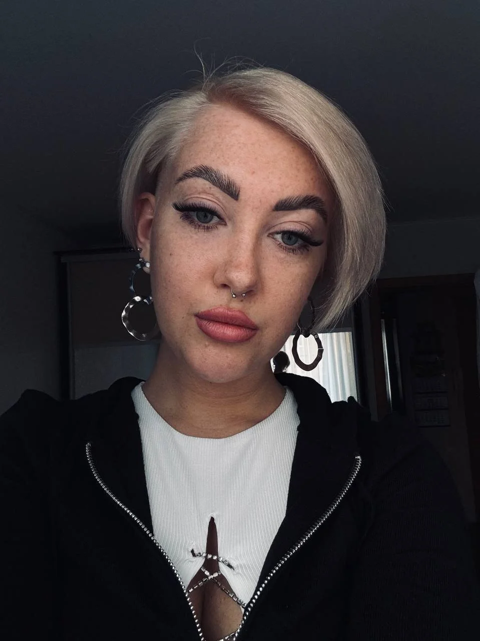 XXX Porn Photo of Nude tykioty_Miley 54