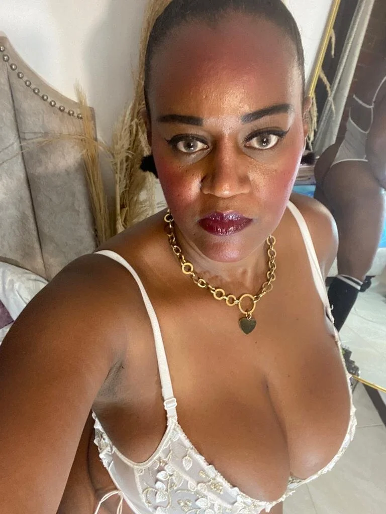 XXX Porn Photo of Nude LiraRusso 21