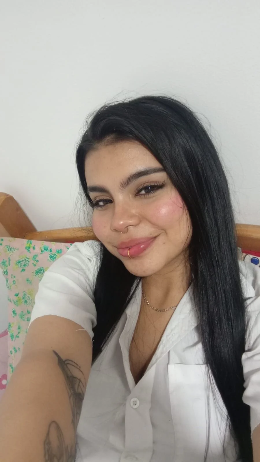 XXX Porn Photo of Nude saray__jones 11
