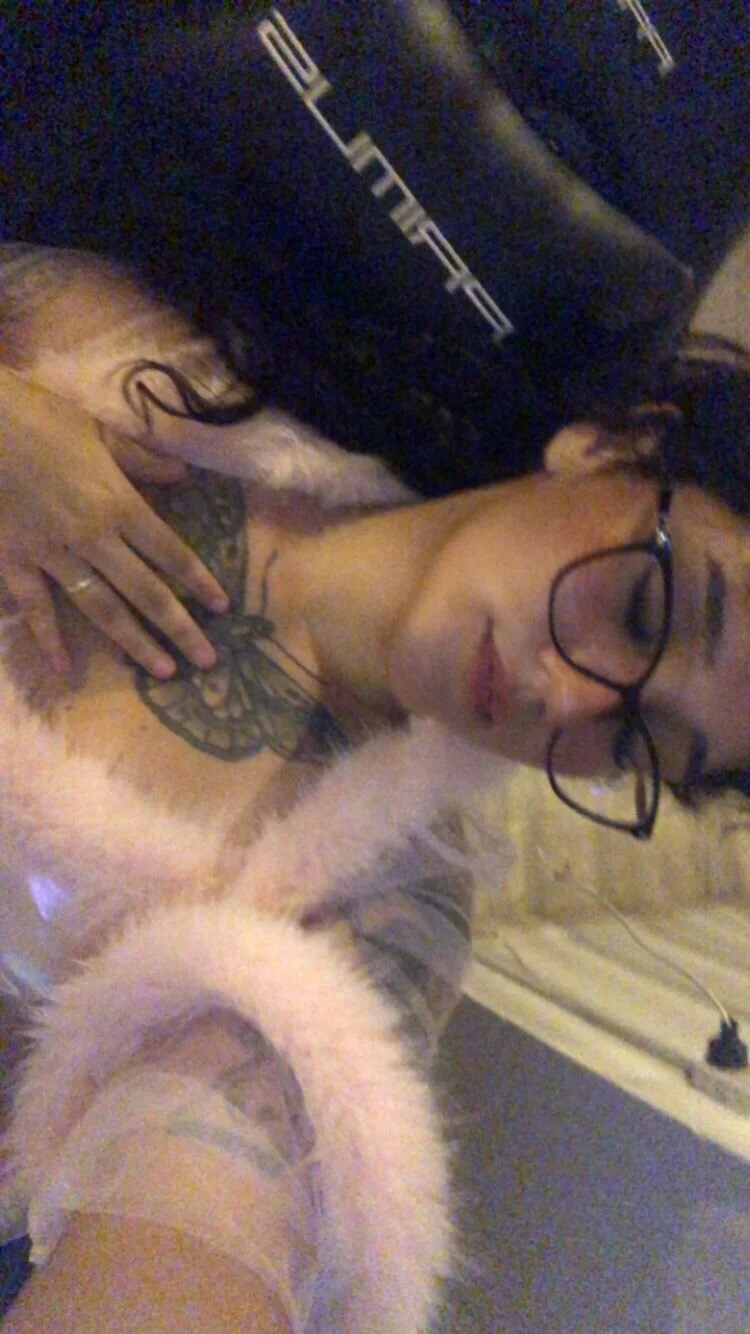 XXX Porn Photo of Nude lovemaryjane444 41