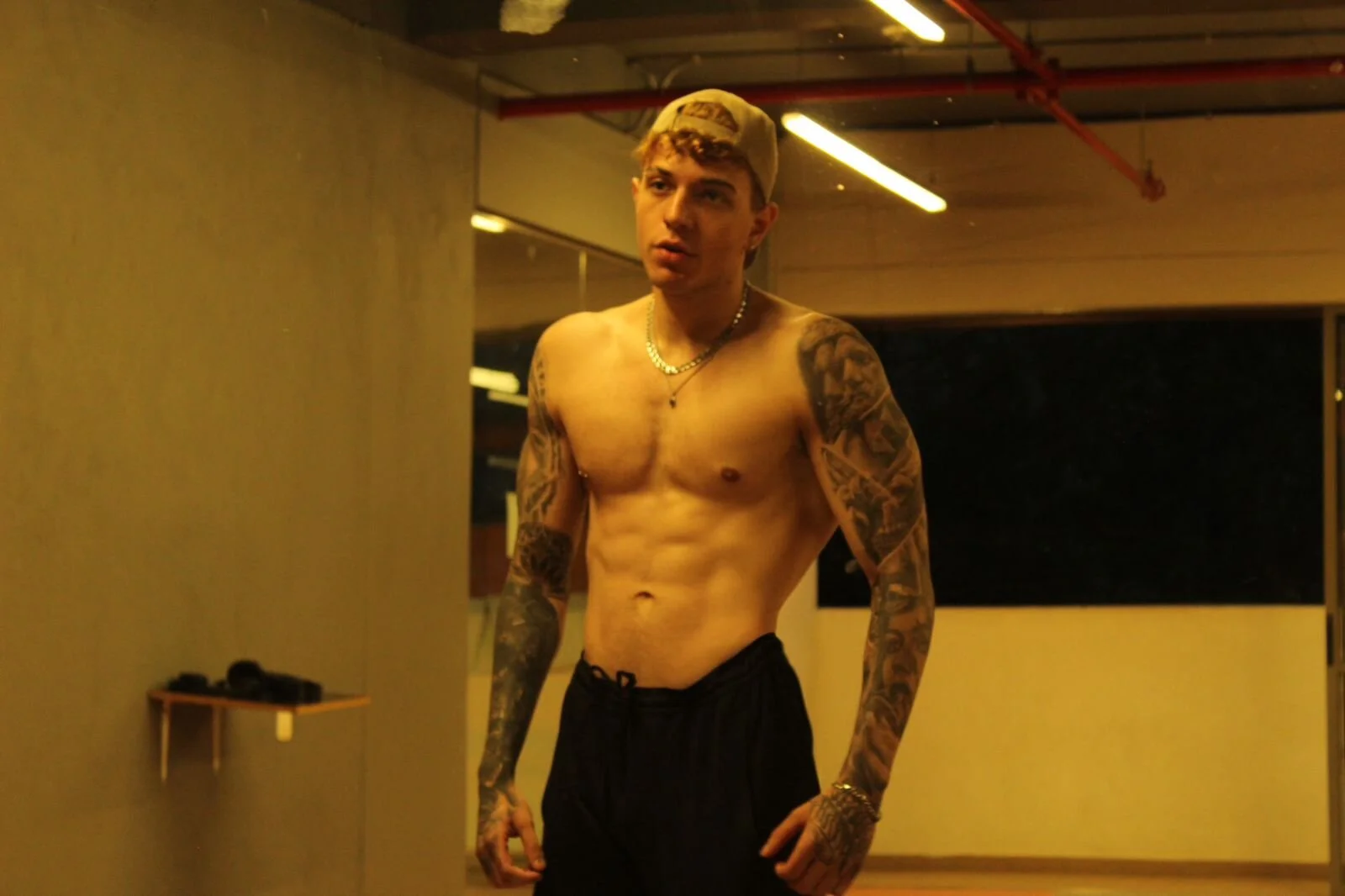 XXX Porn Photo of Nude jacobelijah11 4