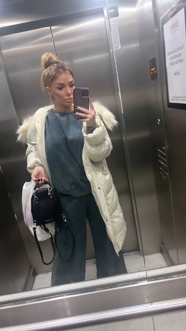 XXX Porn Photo of Nude RaquelleVon 47