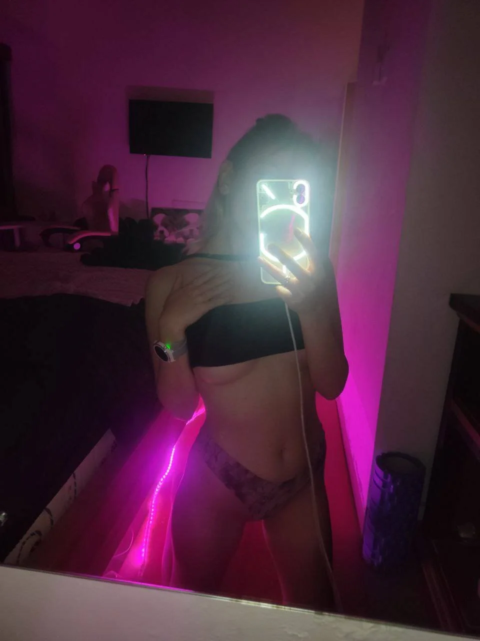 XXX Porn Photo of Nude amyshhka 2