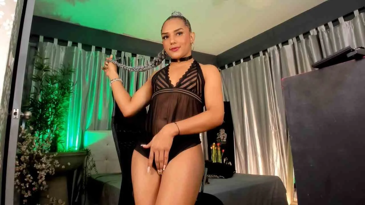 XXX Porn Photo of Nude CandyLatinHott 4