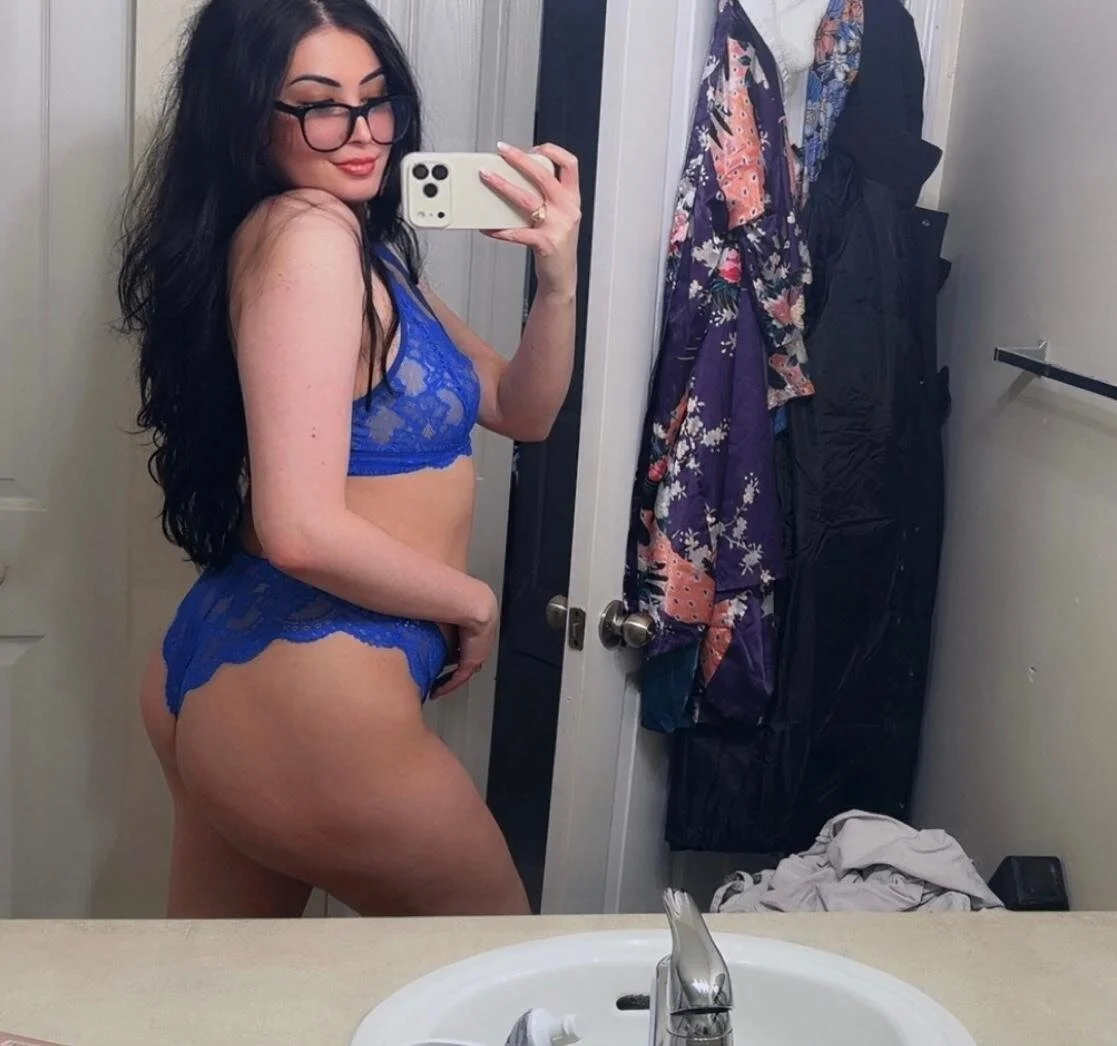 XXX Porn Photo of Nude NadiaLyla 2