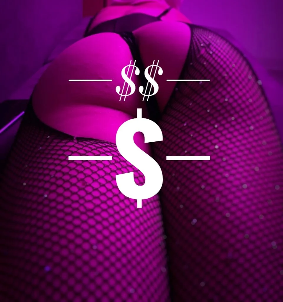 XXX Porn Photo of Nude MaskedSeductress 2