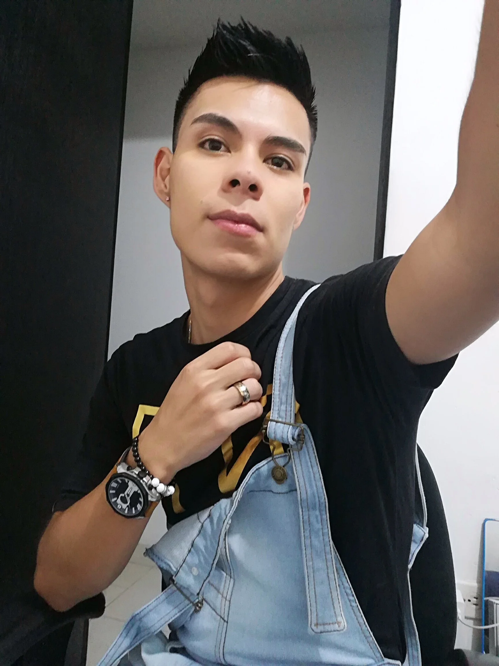 XXX Porn Photo of Nude Dreamer_Boy19 3