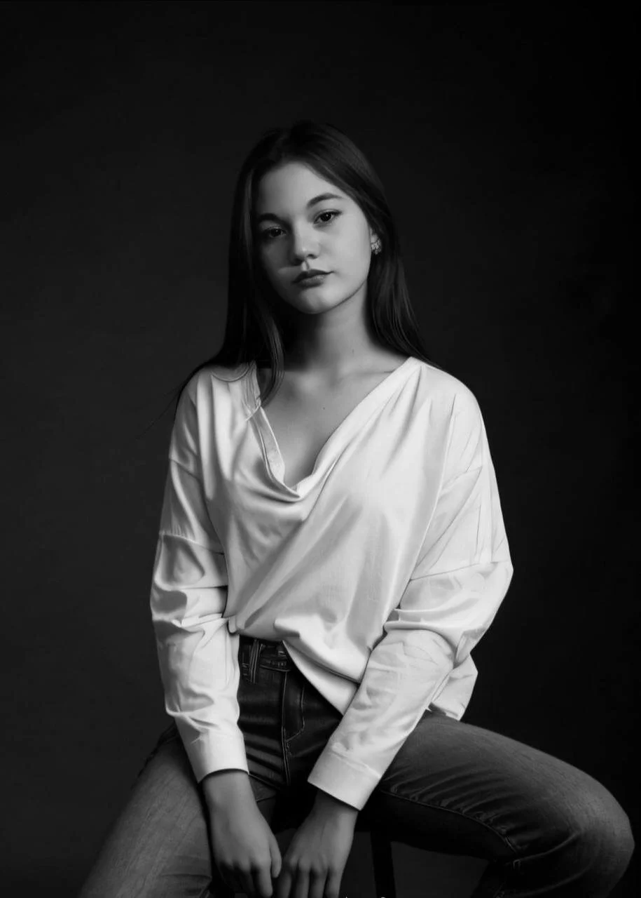XXX Porn Photo of Nude ElinaMils 5