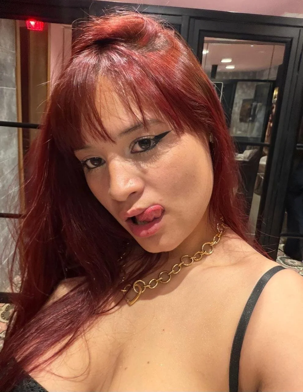 XXX Porn Photo of Nude Izobeth 4