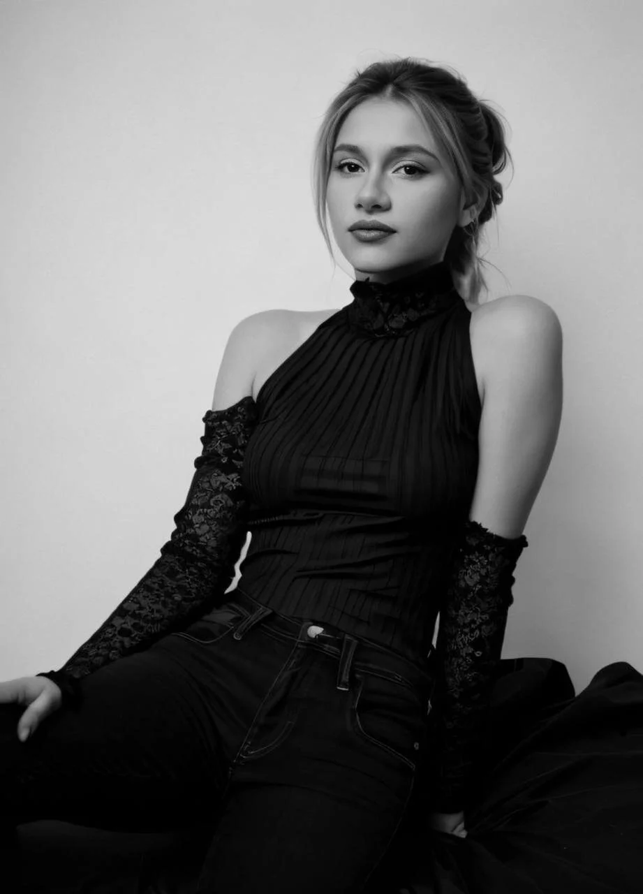XXX Porn Photo of Nude FaaBinaa 9