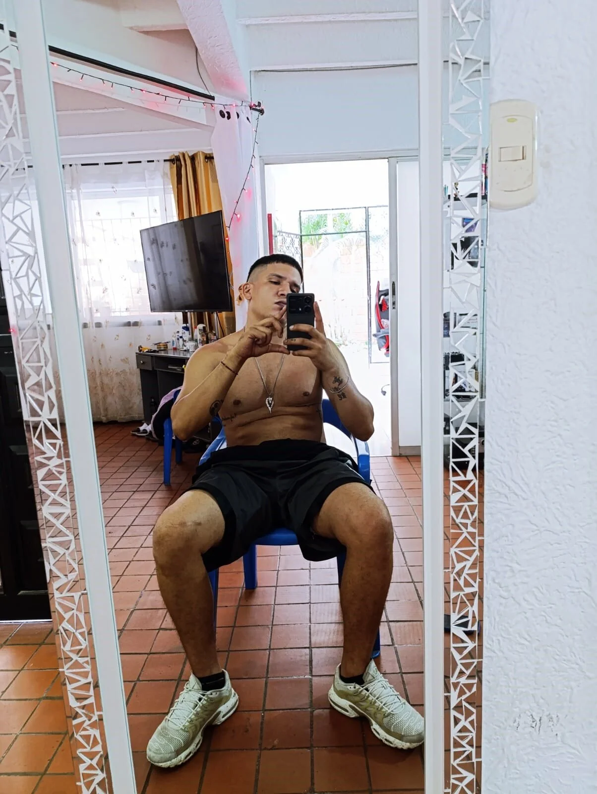 XXX Porn Photo of Nude Angelito_fiery 10