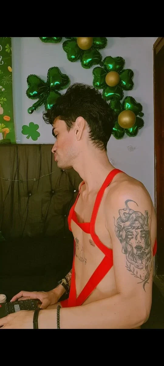 XXX Porn Photo of Nude Gay_Red_Room 19