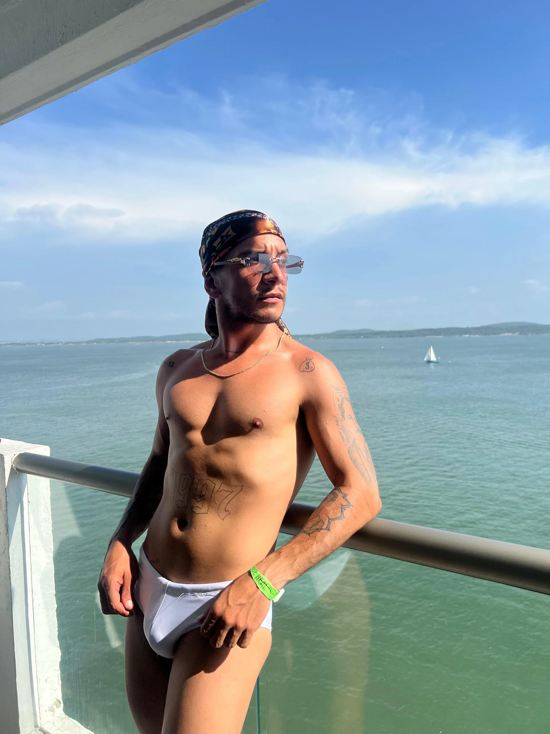 XXX Porn Photo of Nude GloryHoleCol 9