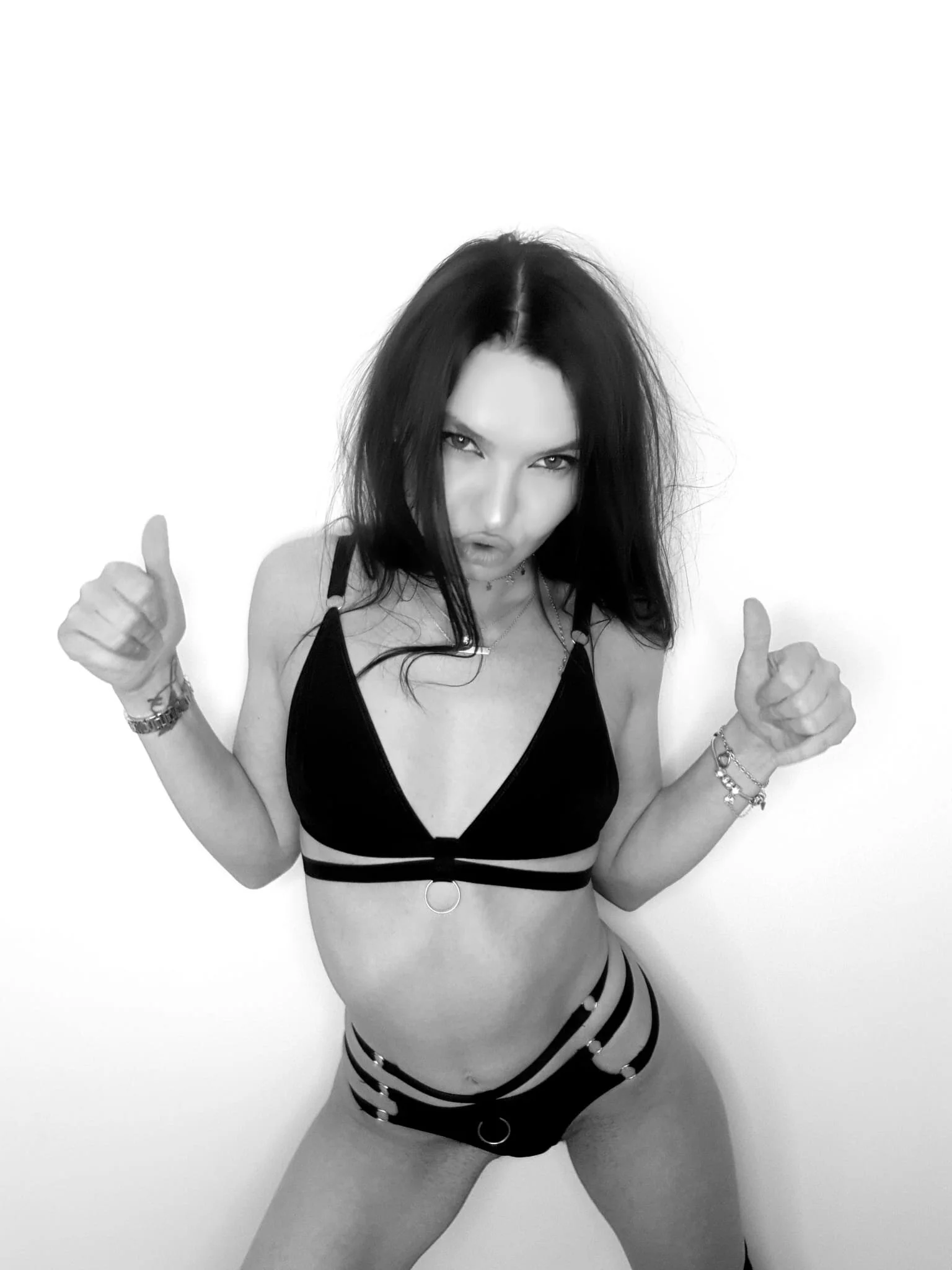 XXX Porn Photo of Nude _alleyesonme_ 17