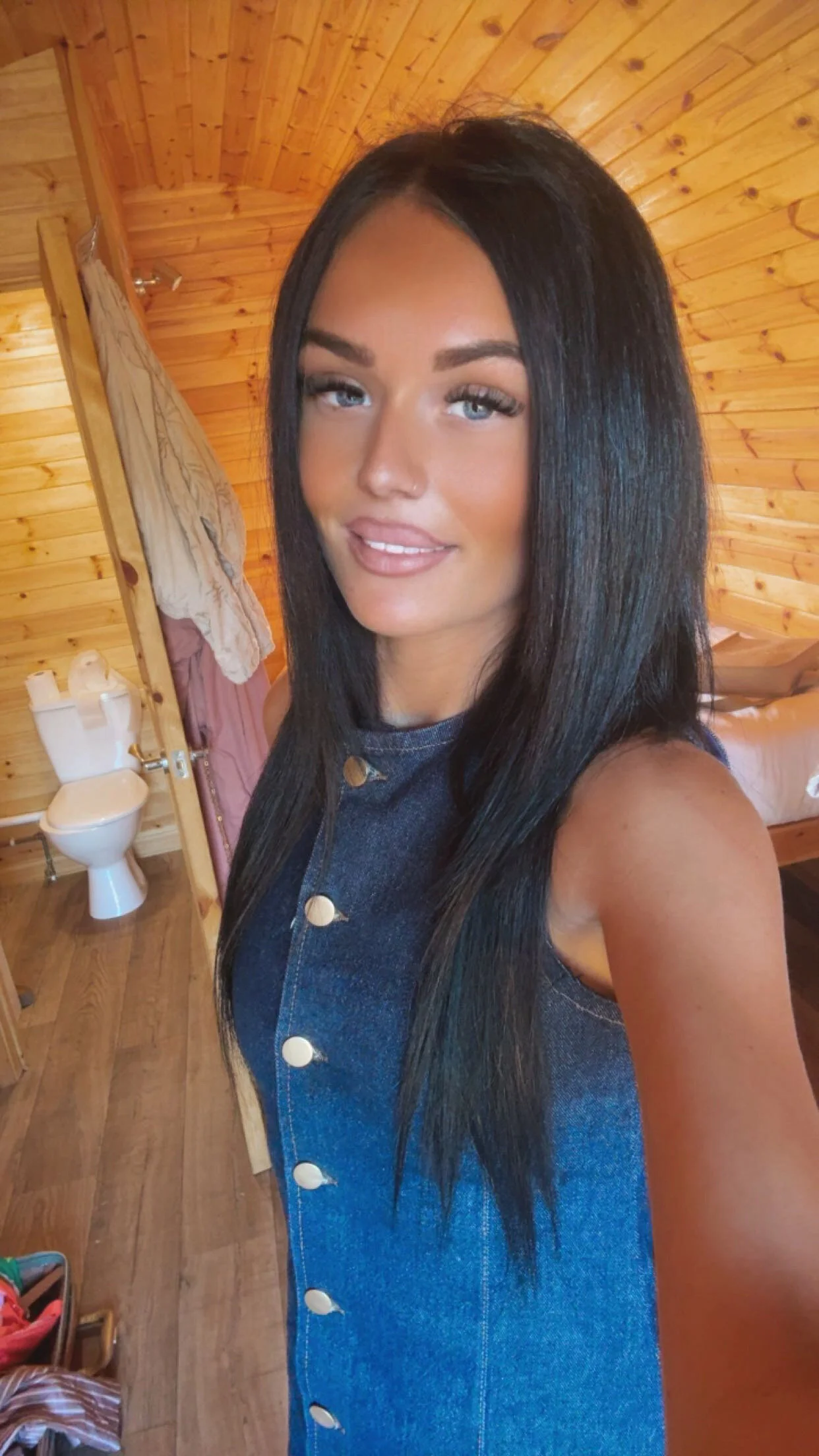 XXX Porn Photo of Nude FlirtyFoxyxx 4