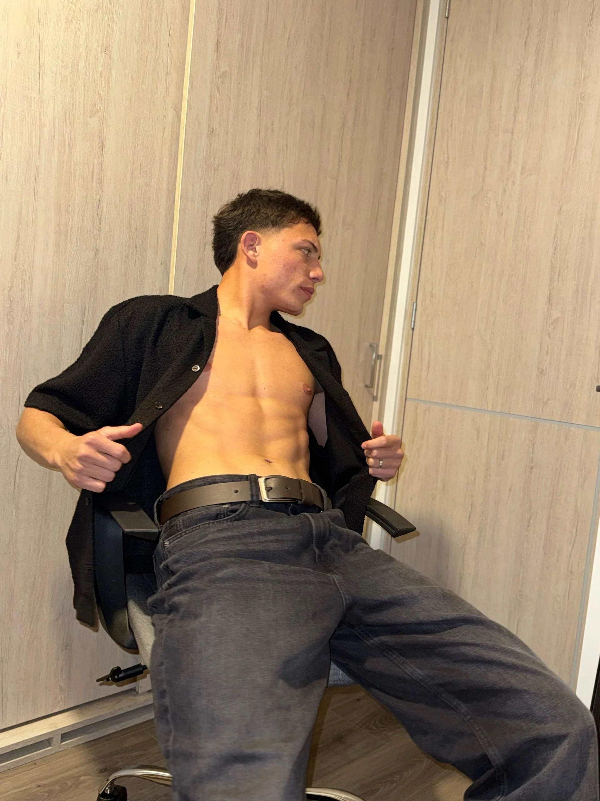 XXX Porn Photo of Nude santiObrero 14