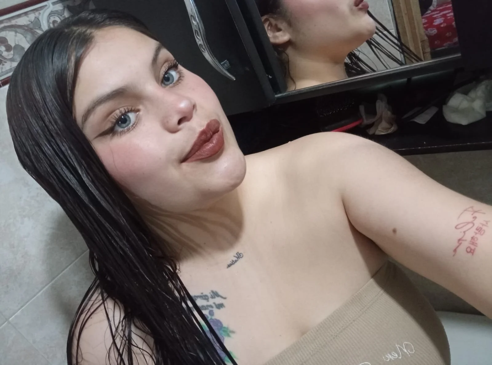 XXX Porn Photo of Nude Daphnemoon_ 2