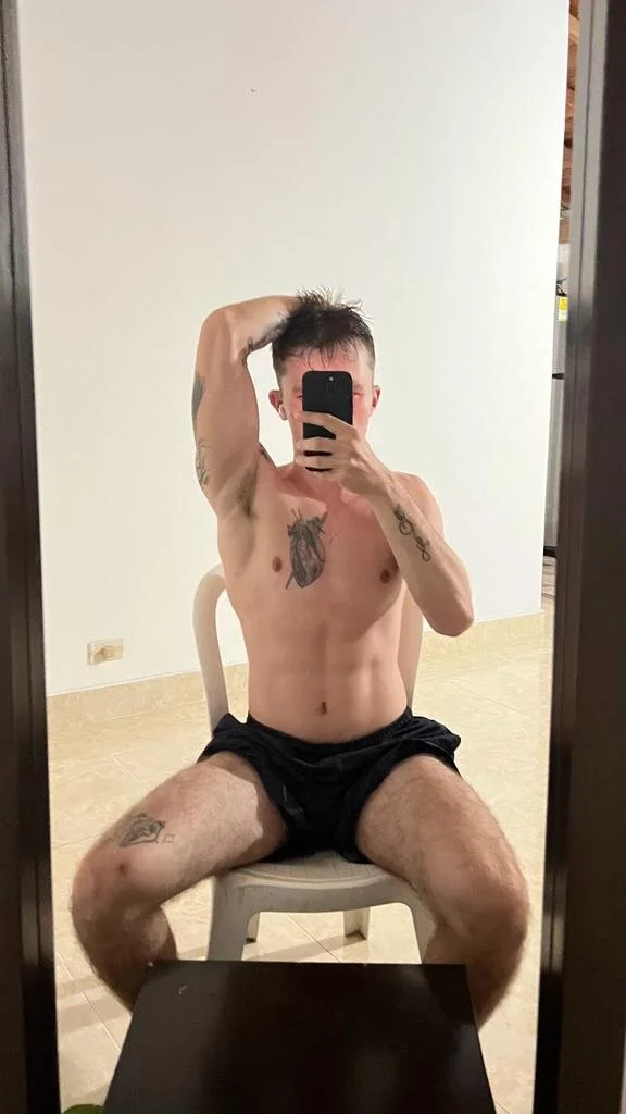 XXX Porn Photo of Nude Dylanwhite23_ 16