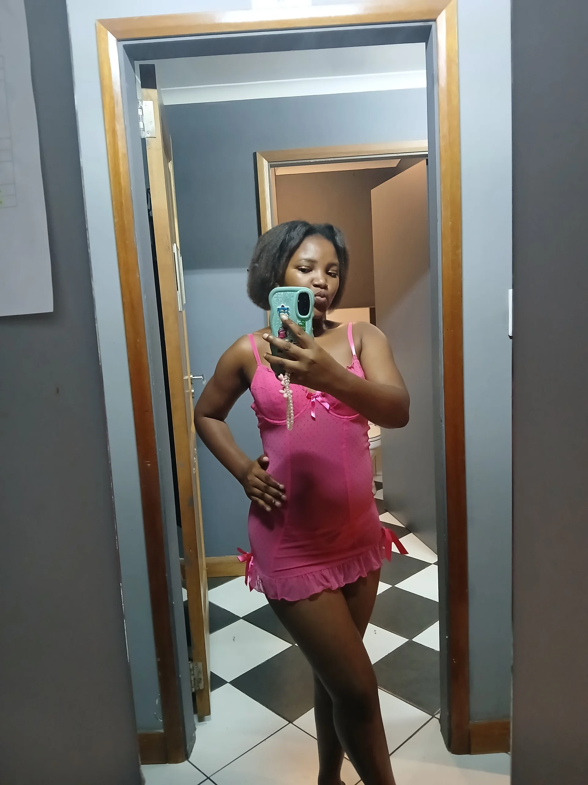 XXX Porn Photo of Nude SexySisa 3