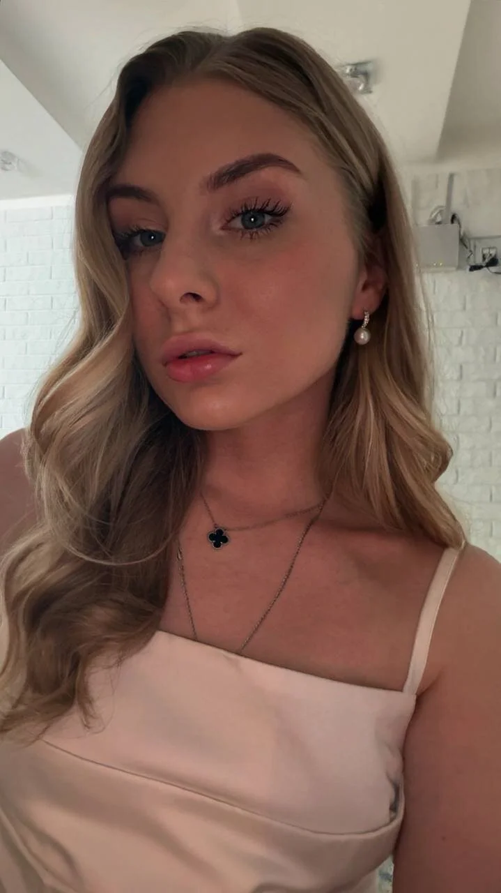 XXX Porn Photo of Nude Ashen_Marrow 1