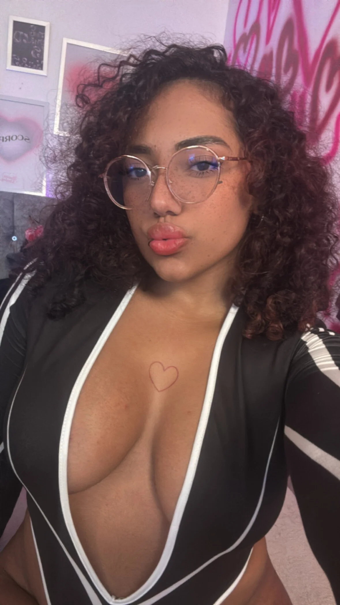 XXX Porn Photo of Nude LuckySwagson 8