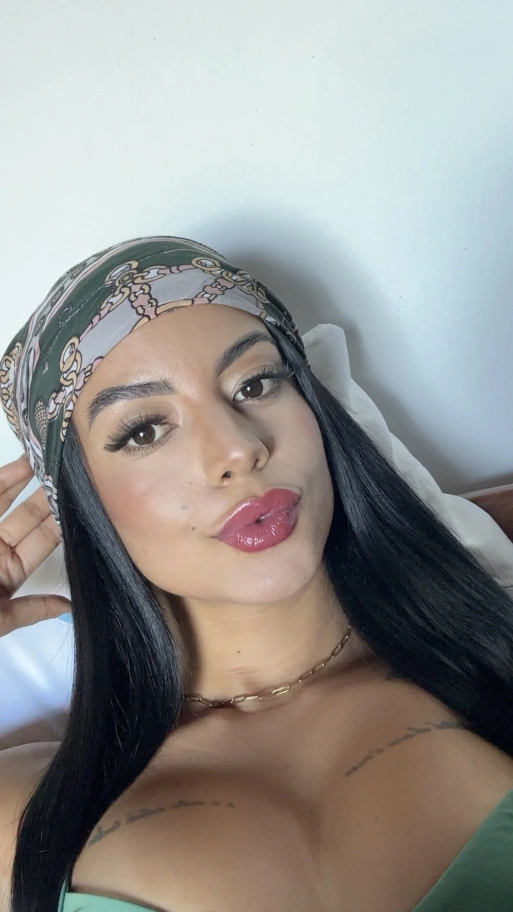 XXX Porn Photo of Nude Morenaviip 8