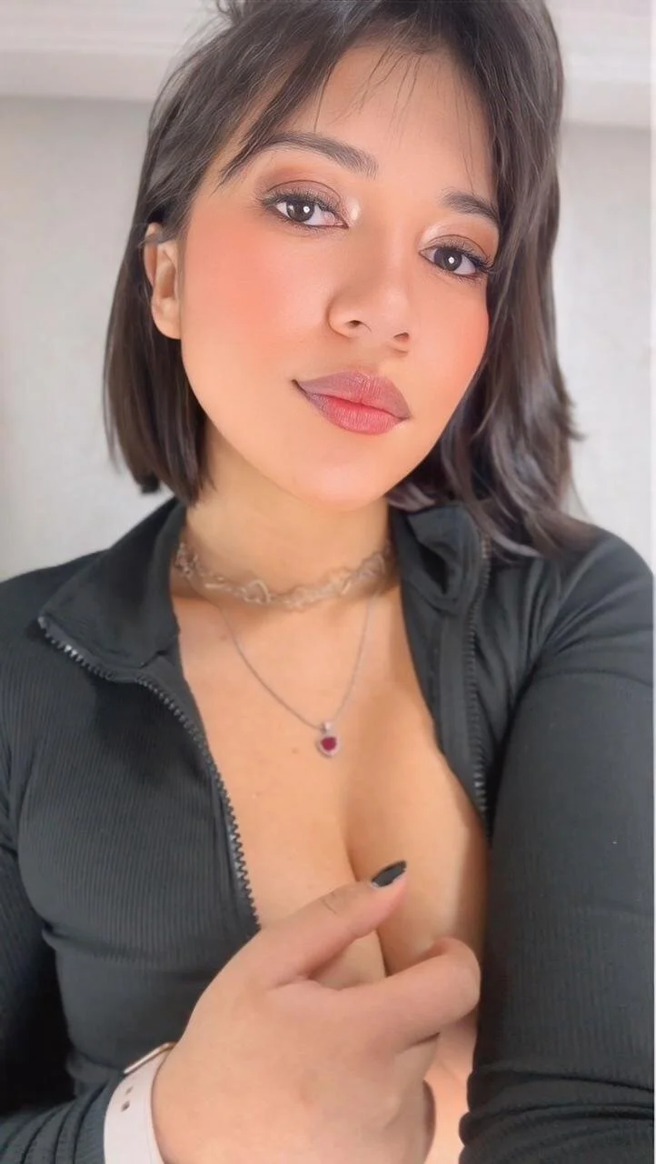XXX Porn Photo of Nude lina_bedoya_ 18