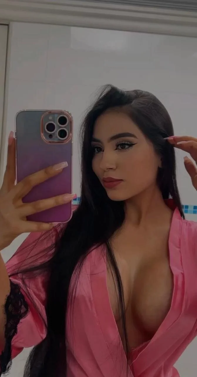 XXX Porn Photo of Nude elasummer 3