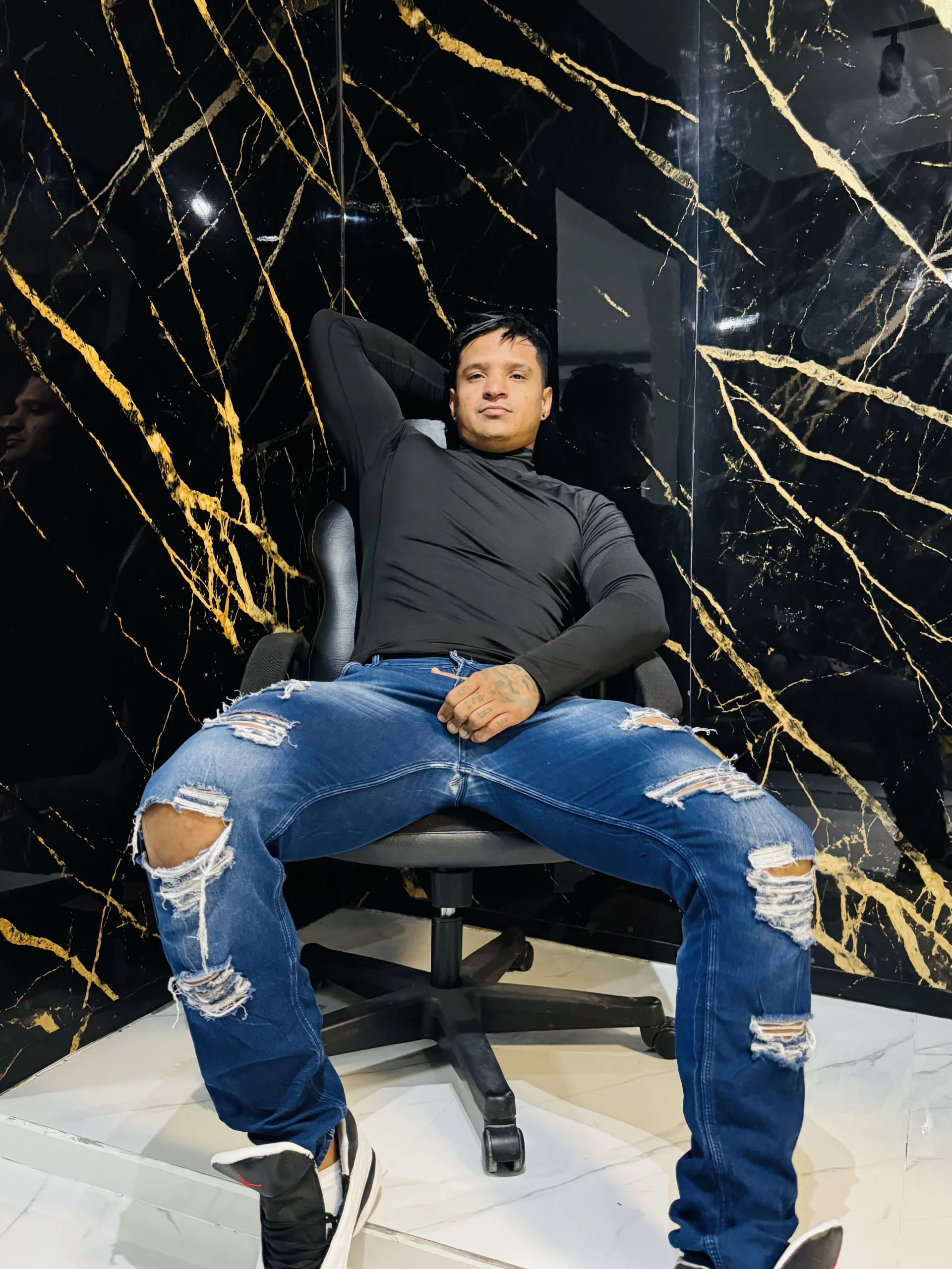 XXX Porn Photo of Nude master_leather 16