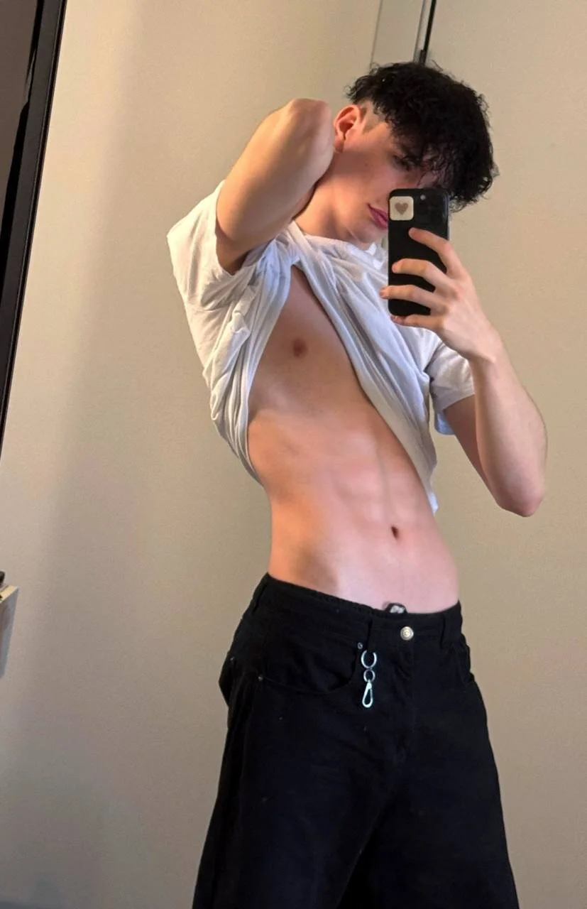 XXX Porn Photo of Nude AmondCor 1