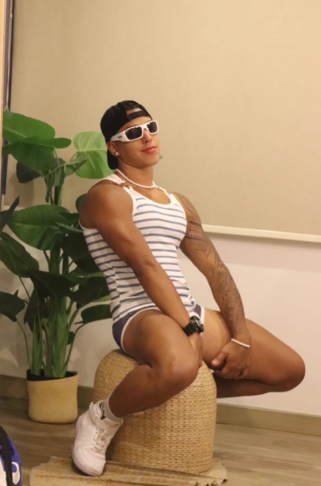 XXX Porn Photo of Nude adrian_friends 3