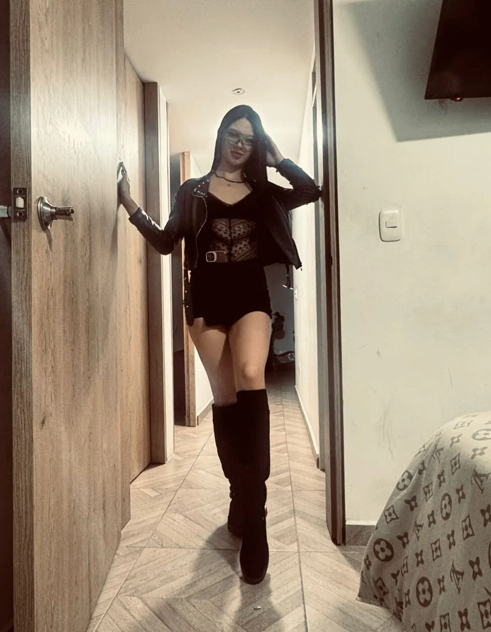 XXX Porn Photo of Nude violette_jones1 3