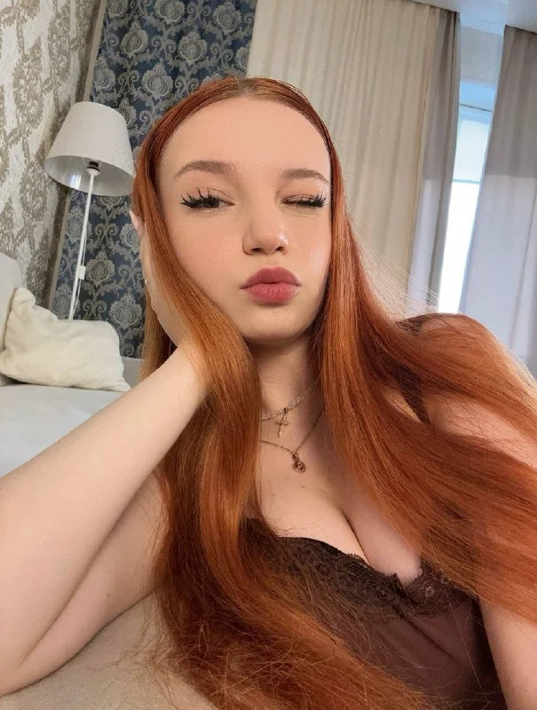 XXX Porn Photo of Nude foxy_bloomm 1