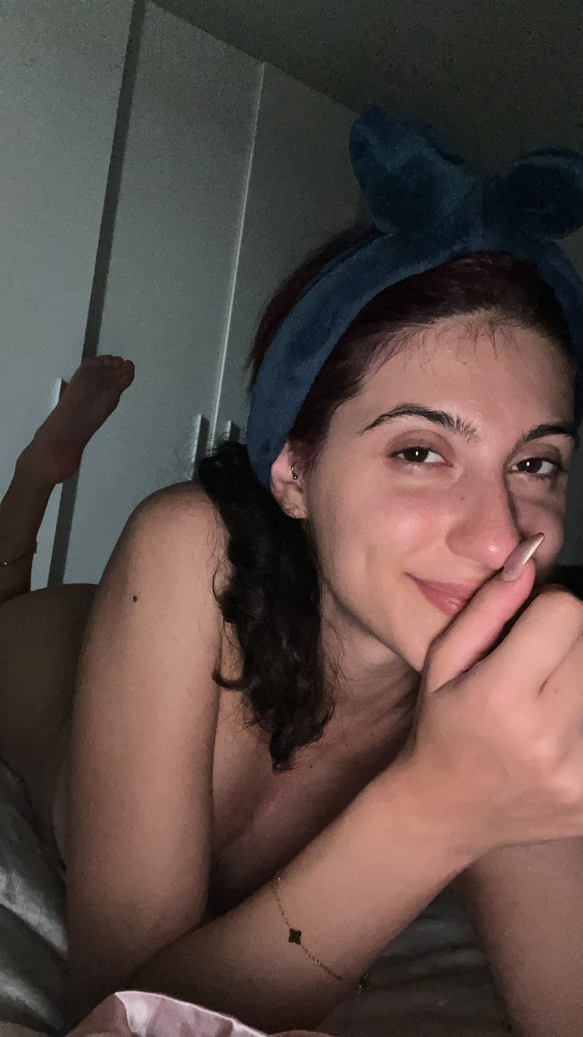 XXX Porn Photo of Nude Clitarosaurusrexi 27