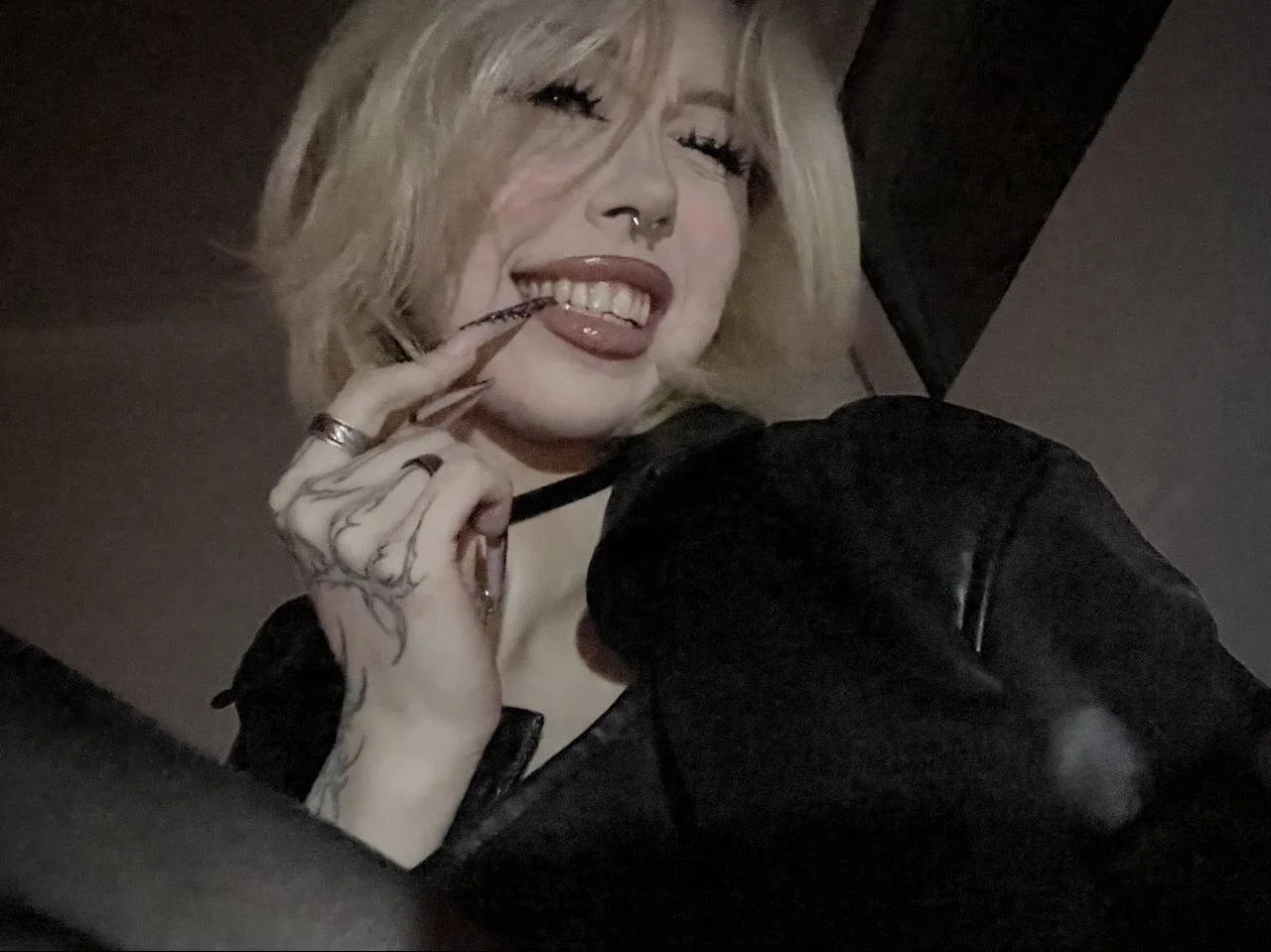 XXX Porn Photo of Nude ghost_girly 69