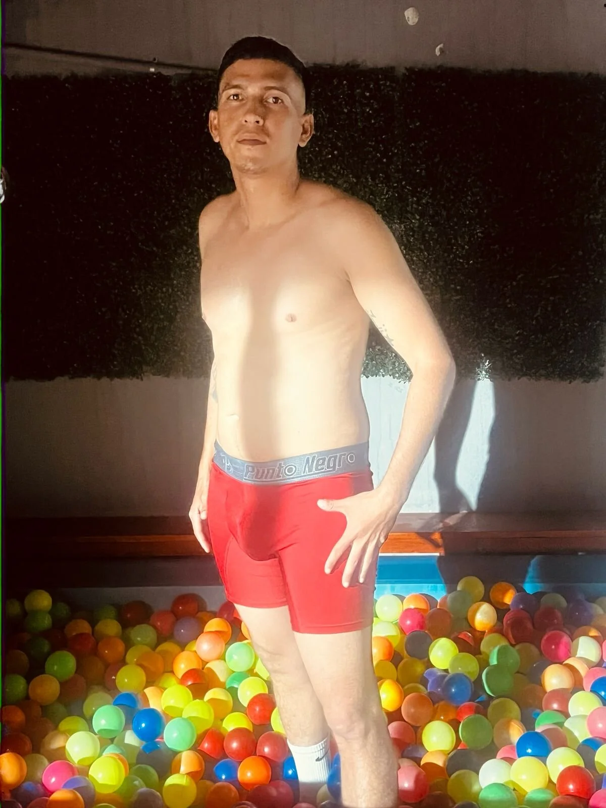 XXX Porn Photo of Nude Dereck_Smithh 3