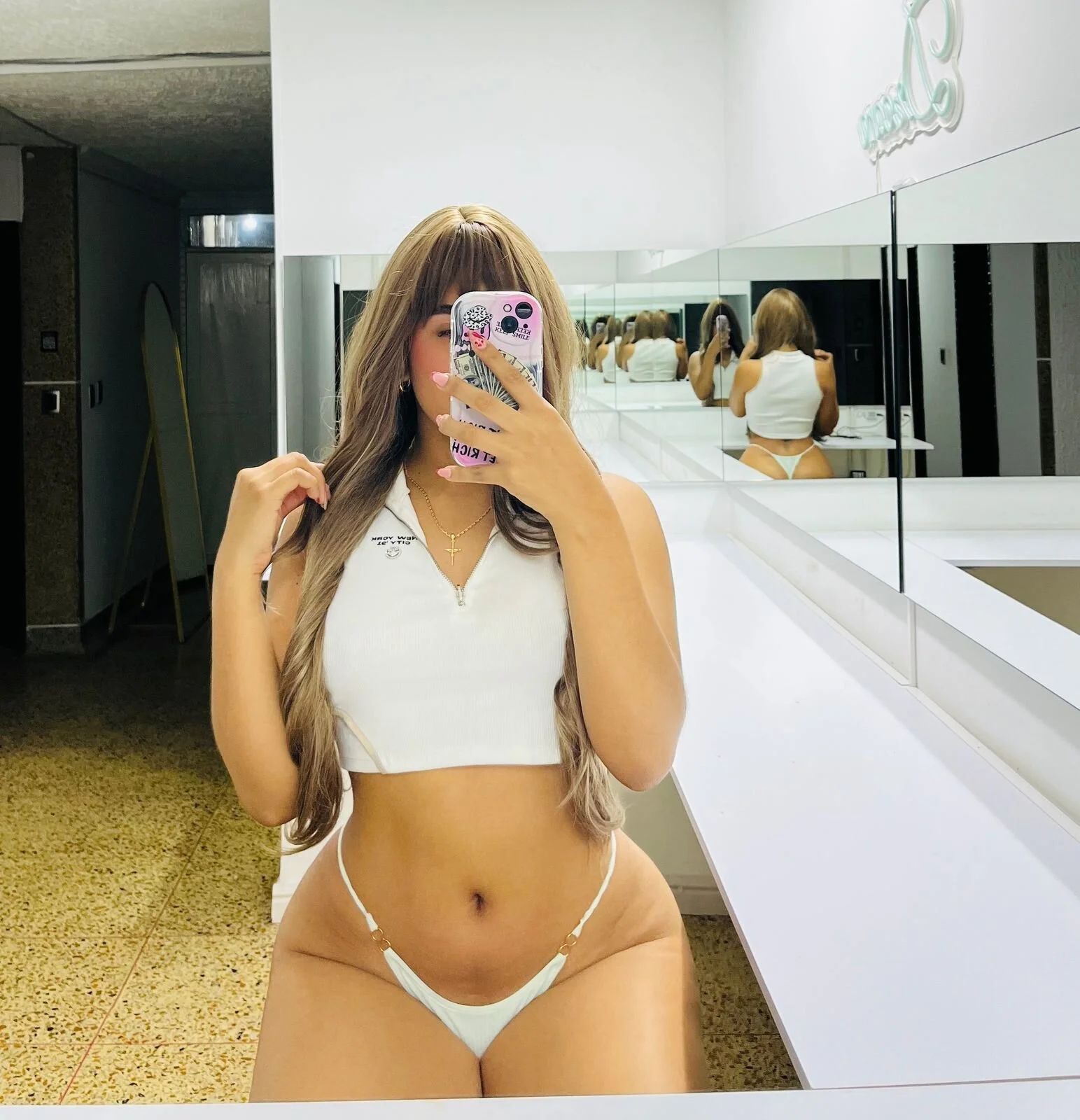 XXX Porn Photo of Nude LunaGates 35