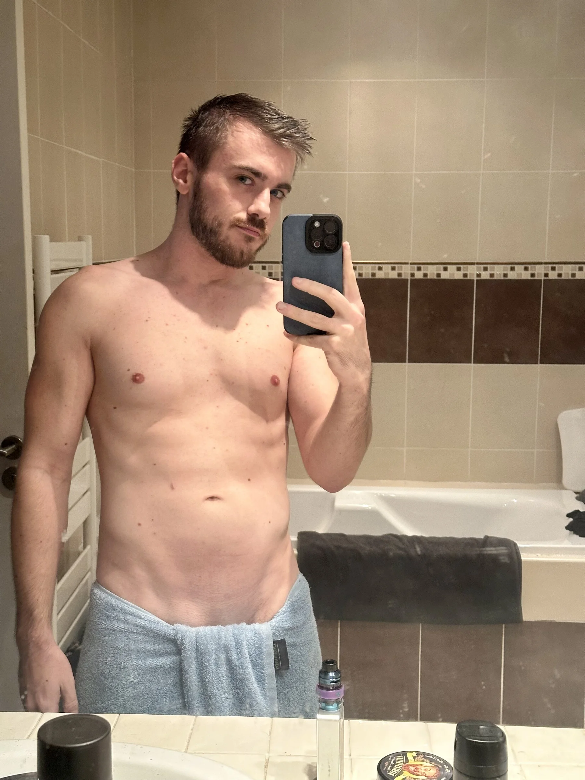 XXX Porn Photo of Nude Mikev 30