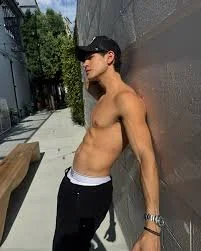 XXX Porn Photo of Nude urfuckinglicker 1