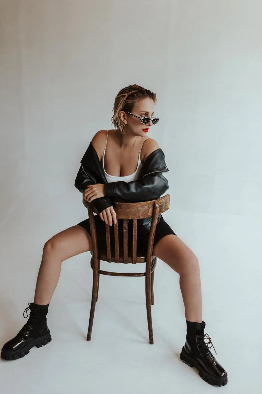 XXX Porn Photo of Nude Avery_Wilson 5
