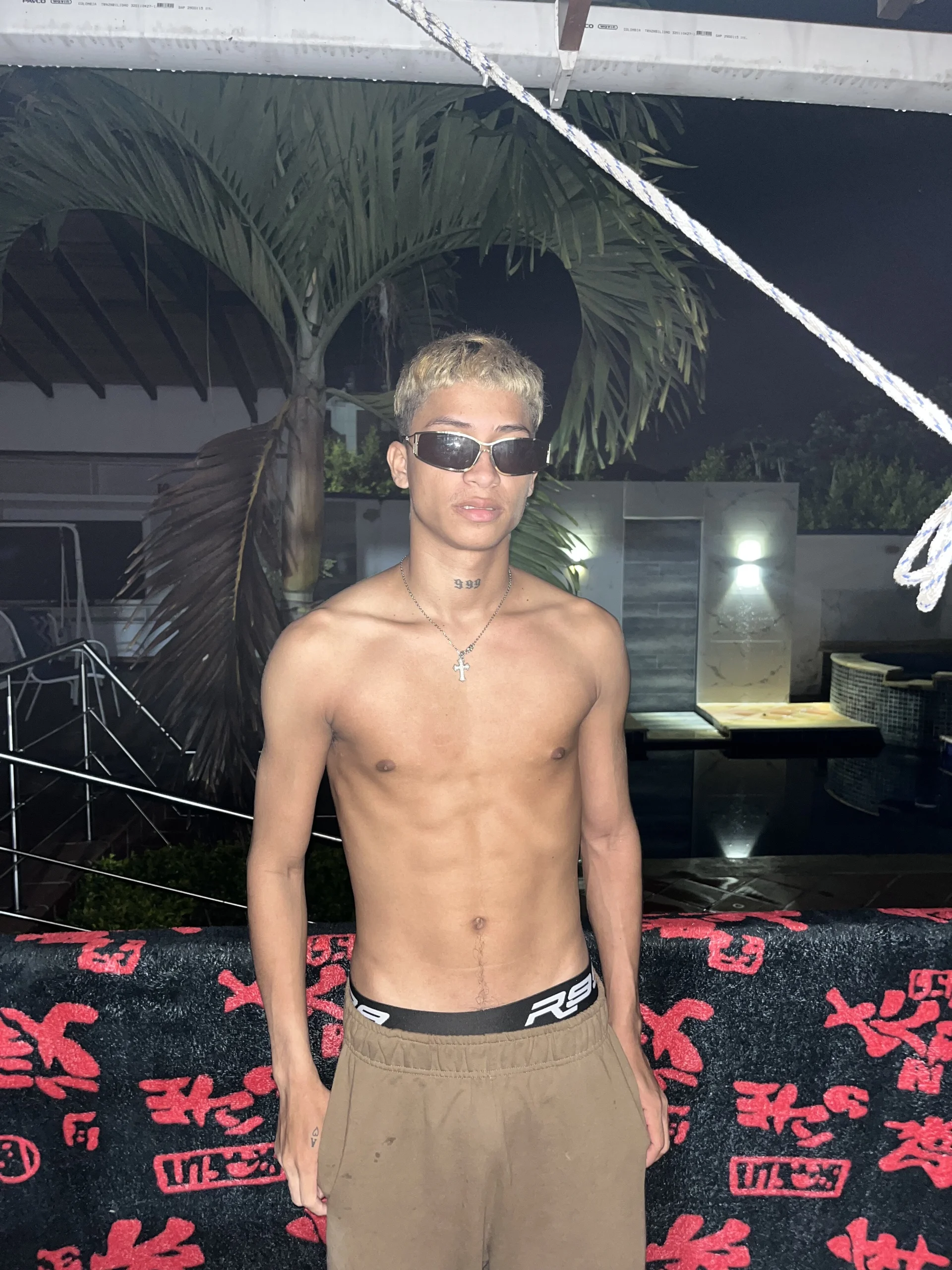 XXX Porn Photo of Nude GOLD_BOYS 3