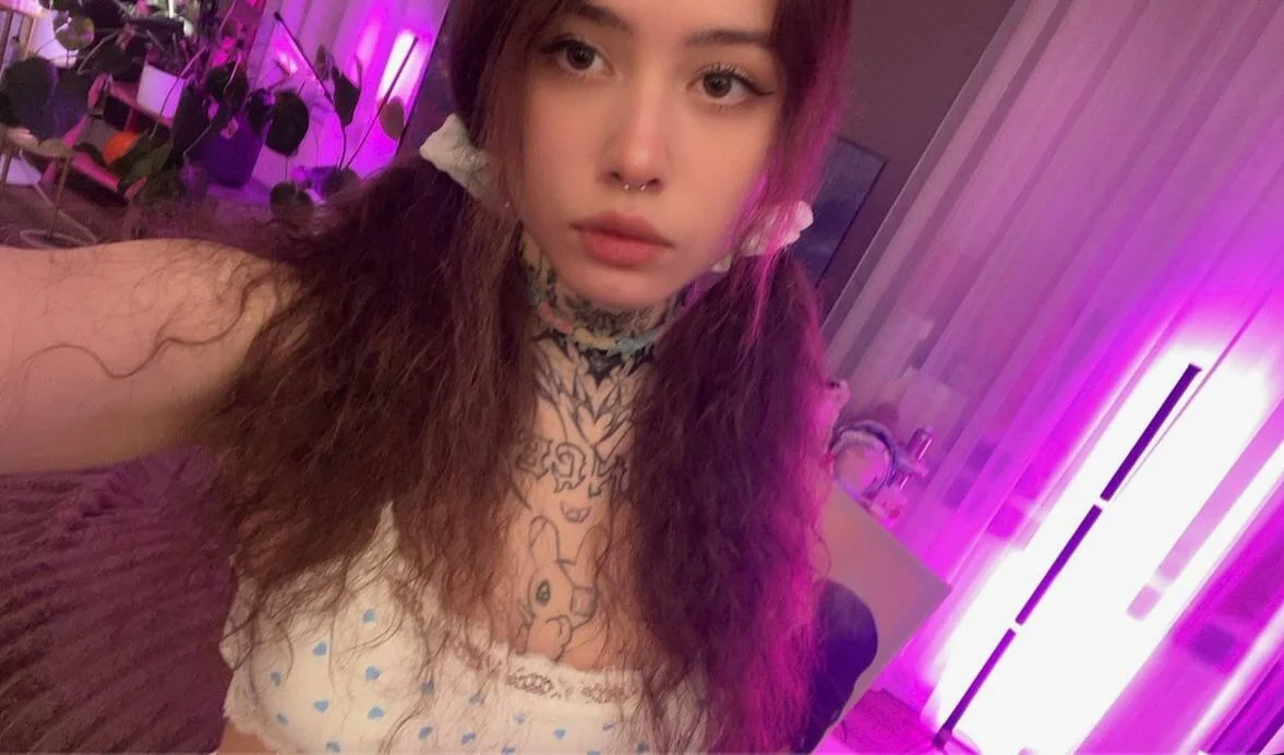XXX Porn Photo of Nude 18km_from_you 7