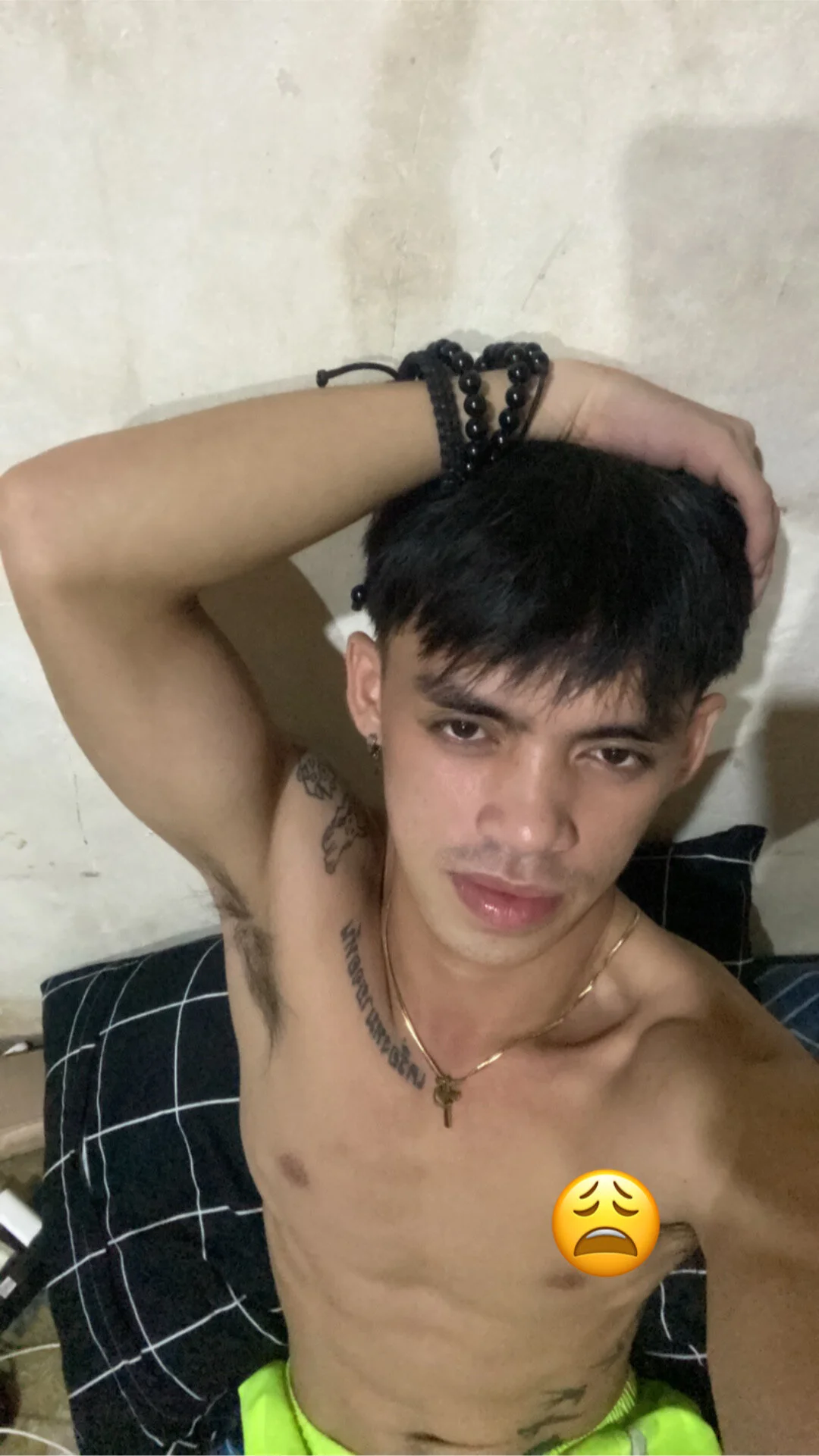 XXX Porn Photo of Nude urhunky_boy 4