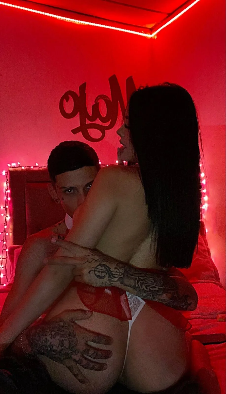 XXX Porn Photo of Nude MadyAndEthan 24