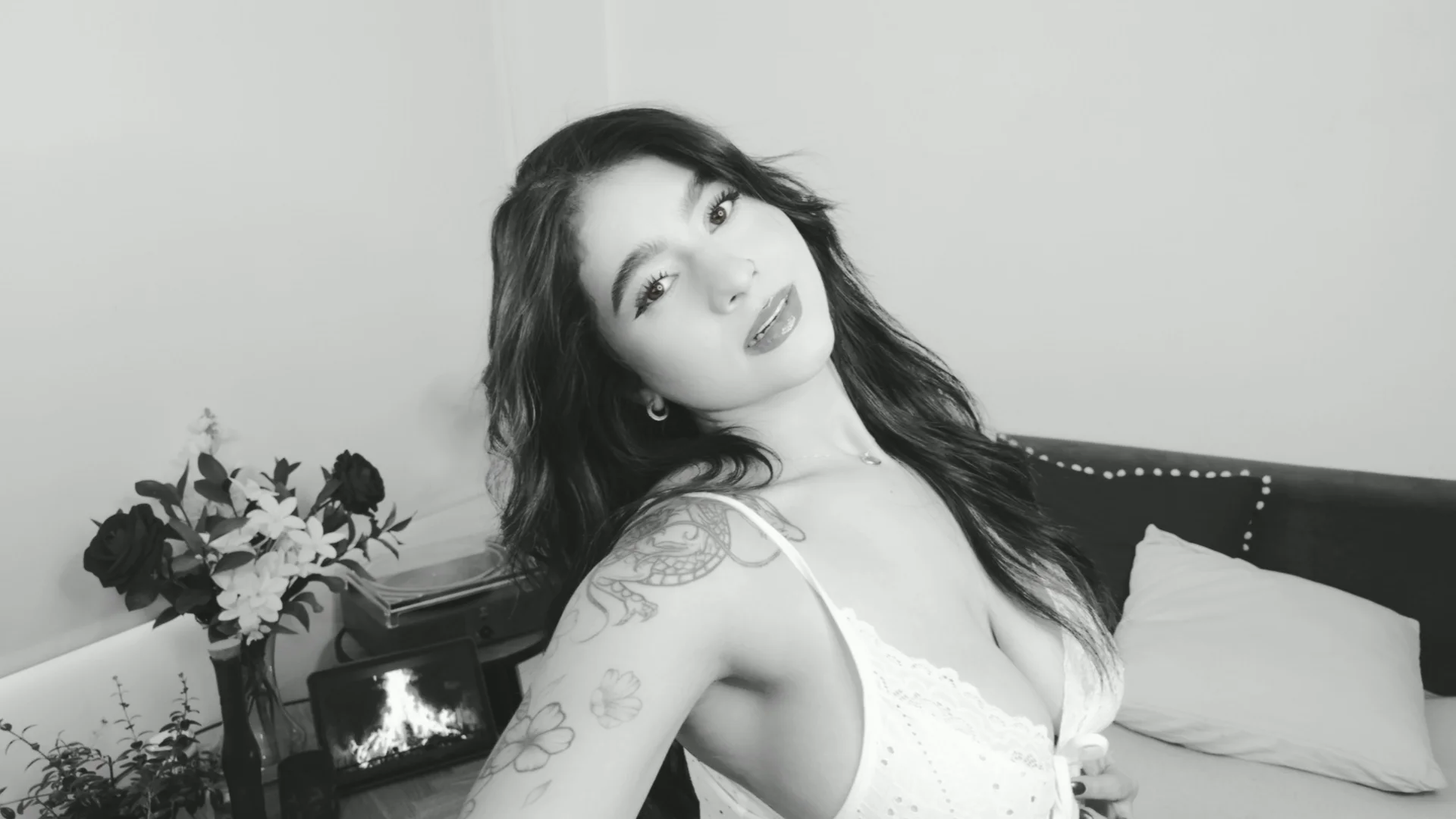 XXX Porn Photo of Nude pamela__mar 67