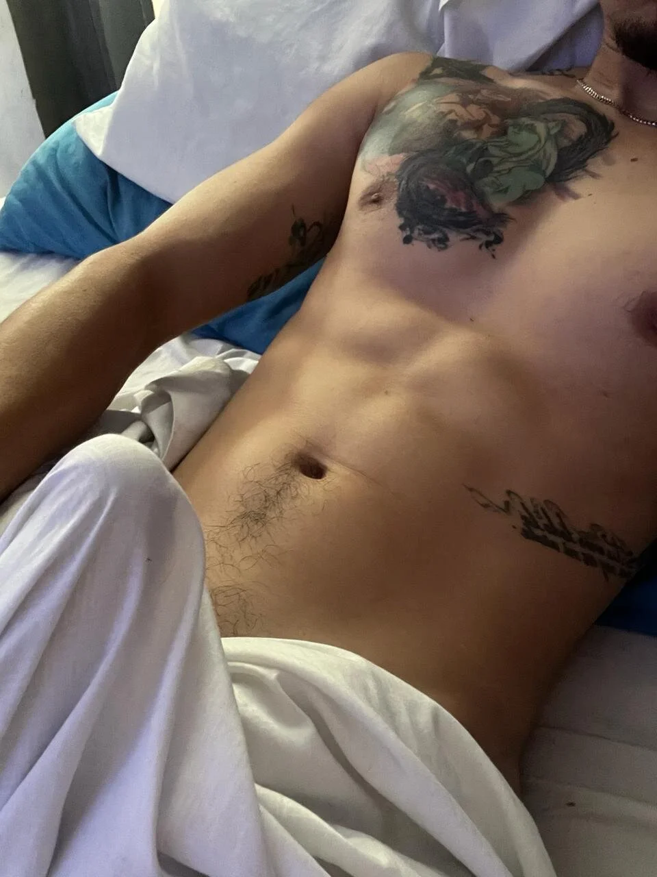 XXX Porn Photo of Nude danielv_95 16