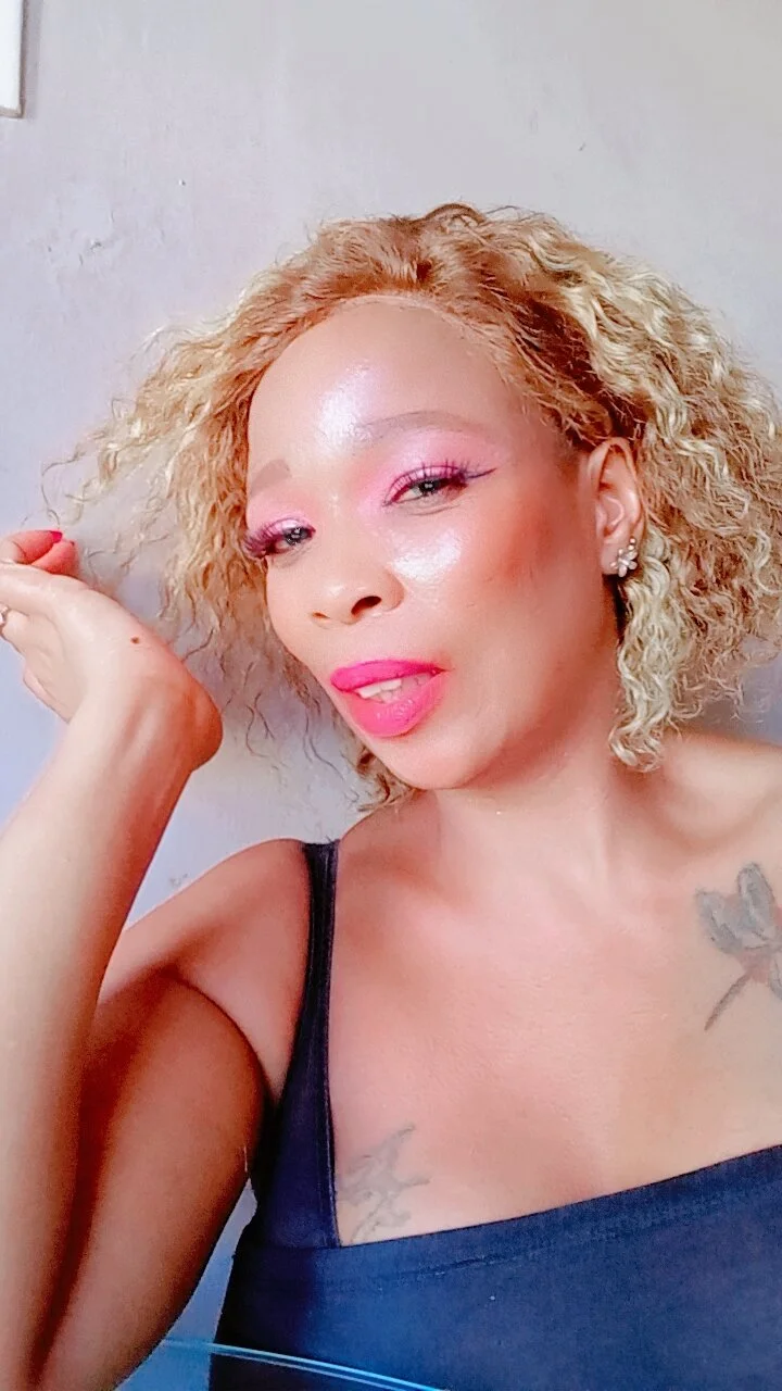 XXX Porn Photo of Nude Gucci_Bx 381