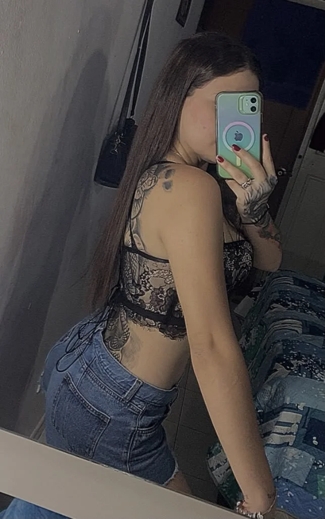 XXX Porn Photo of Nude Vicky_Blush 7