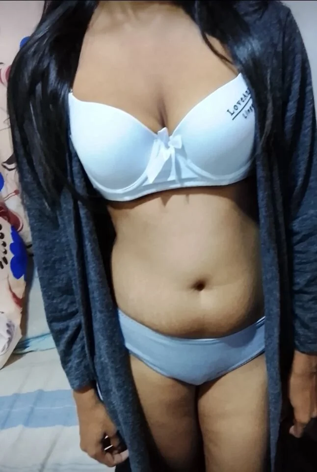 XXX Porn Photo of Nude ChutiIshu 4